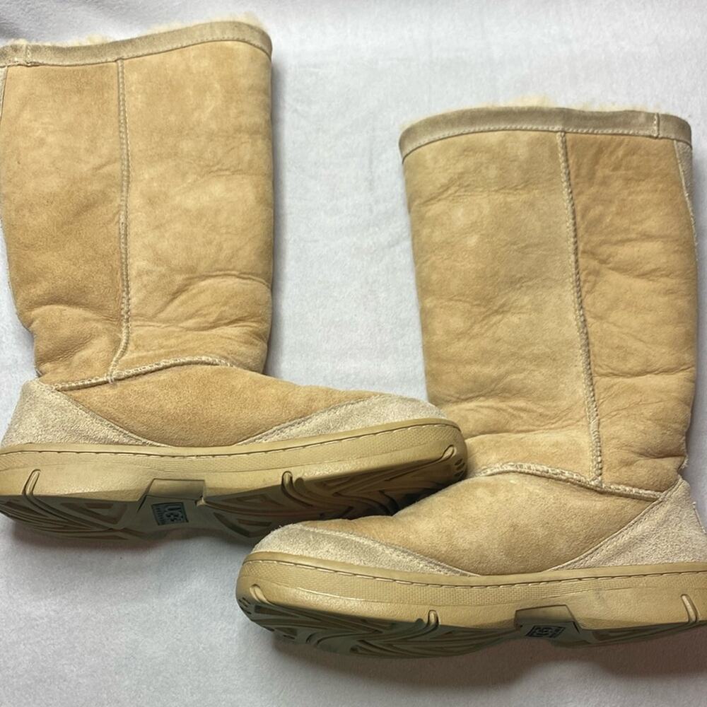 Ugg Ultimate Tall II 5238 Tan Boots Size 9
